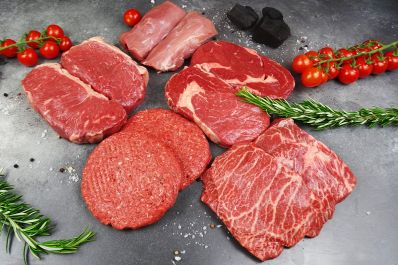 BBQ Pakket - Toekan BBQ Pakket - Luxe selectie van heerlijk BBQ vlees. Makkelijk te bestellen en snel bezorgd.